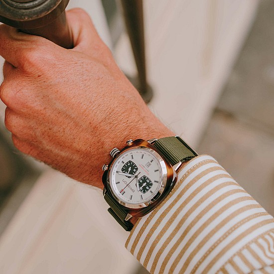 Годинник BRISTON Clubmaster Chrono date SPORT 42 TORTOISE acetate white dial Годинник BRISTON Clubmaster Chrono date SPORT 42 TORTOISE acetate white dial