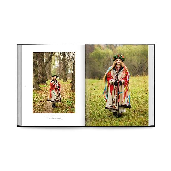 Книга CREATIVE PUBLISHING Ukrainian Folk Fashion Книга CREATIVE PUBLISHING Ukrainian Folk Fashion