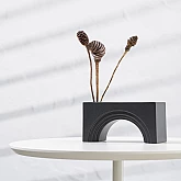 Ваза ARCH Small чорна Ваза ARCH Small чорна