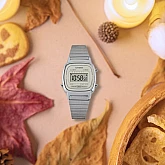 Годинник CASIO Vintage LA670WEA-8AEF Годинник CASIO Vintage LA670WEA-8AEF