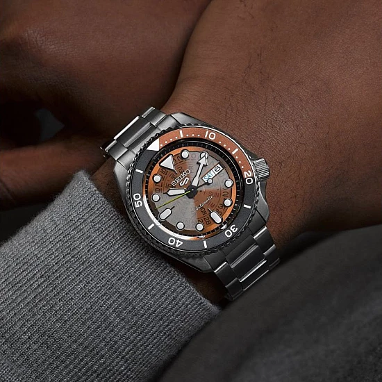 Годинник SEIKO 5 Sports SRPJ47K1 Годинник SEIKO 5 Sports SRPJ47K1