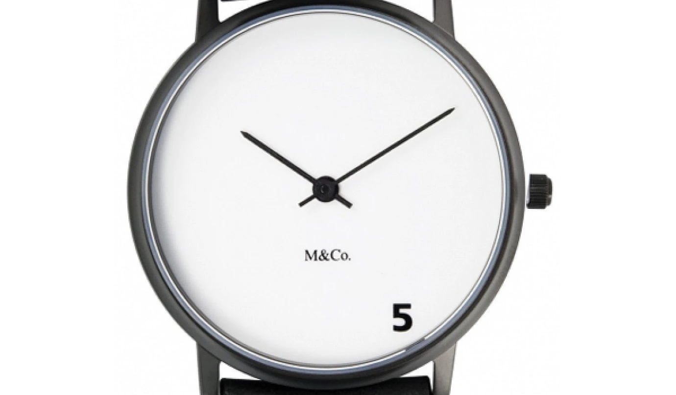 Часы 5 O’Clock. “Waste Not a Moment” (1984)