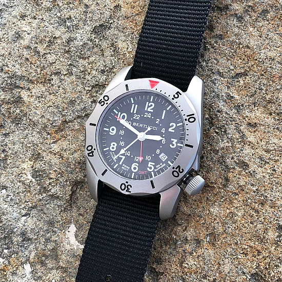 Годинник Bertucci 12117 A-2TR Field Pro GMT Годинник Bertucci 12117 A-2TR Field Pro GMT