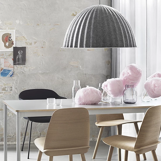 Світильник MUUTO Under the Bell Світильник MUUTO Under the Bell