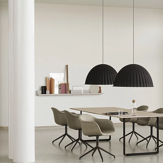 Світильник MUUTO Under the Bell Світильник MUUTO Under the Bell